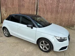 Weiß Gebraucht 2012 Audi A1 Sportback Attraction Kleinwagen | 8.000 € (Fairer Preis)