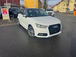 Weiß Gebraucht 2018 Audi A1 Sportback Basis Kleinwagen | 14.900 € (Fairer Preis)