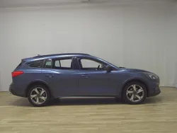 Blau Gebraucht 2020 Ford Focus Active Kombi | 13.980 € (Guter Preis)