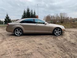 Gold Gebraucht 2007 Mercedes S550 Limousine | 13.500 €