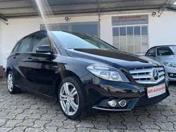 Schwarz Gebraucht 2012 Mercedes B180 Van / Kleinbus | 7.990 € (Guter Preis)