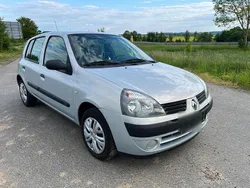 Grau Gebraucht 2004 Renault Clio II Kleinwagen | 1.950 € (Etwas zu teuer)