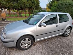 Silber Gebraucht 2001 VW Golf IV Basis Limousine | 2.997 € (Teuer)