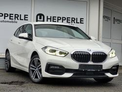 Weiß Gebraucht 2020 BMW 118 Sport Line Kleinwagen | 16.950 € (Fairer Preis)