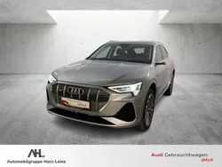 Florettsilber (metallic) Gebraucht 2020 Audi e-tron S-Line SUV | 36.340 € (Teuer)