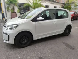 Pure white Gebraucht 2021 VW e-up! Basis Kleinwagen | 11.490 € (Fairer Preis)