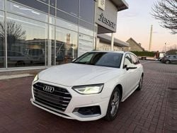 Ibisweiß Gebraucht 2021 Audi A4 Advanced Kombi | 18.990 € (Guter Preis)