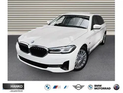 Alpinweiss iii Gebraucht 2022 BMW 530e Efficient Dynamics Kombi | 40.900 € (Etwas zu teuer)