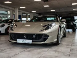 Beige Gebraucht 2022 Ferrari 812 Cabrio | 489.812 €