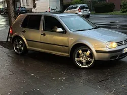 Grau Gebraucht 2003 VW Golf IV Comfortline Limousine | 650 € (Superpreis)