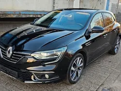 Schwarz Gebraucht 2017 Renault Mégane IV Bose Edition Limousine | 10.999 € (Fairer Preis)