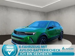 Matcha grün (metallic) Gebraucht 2022 Opel Mokka-e Elegance SUV | 18.950 € (Fairer Preis)