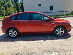 Rot Gebraucht 2007 Ford Focus Kleinwagen | 1.999 € (Guter Preis)