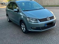 Grau Gebraucht 2014 VW Sharan Van / Kleinbus | 8.750 € (Guter Preis)