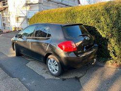 Schwarz Gebraucht 2009 Toyota Auris Executive Limousine | 4.150 € (Fairer Preis)