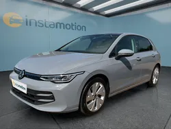 Grau Gebraucht 2024 VW Golf VIII Kleinwagen | 23.449 € (Guter Preis)