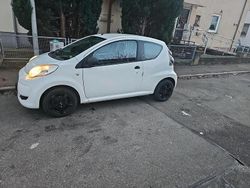 Weiß Gebraucht 2011 Citroën C1 Kleinwagen | 1.795 € (Guter Preis)