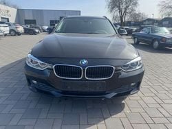 Schwarz Gebraucht 2015 BMW 320 Kombi | 16.890 € (Guter Preis)