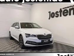 Weiß (moonweiss metallic) Gebraucht 2023 Skoda Superb Style Kombi | 37.490 € (Etwas zu teuer)