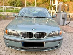 Grün Gebraucht 2003 BMW 320 Limousine | 4.200 € (Etwas zu teuer)