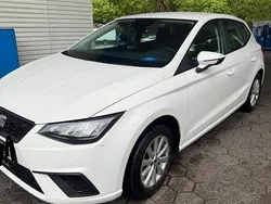 Weiß Gebraucht 2022 Seat Ibiza Kleinwagen | 11.000 €