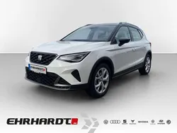 Candy weiss Gebraucht 2023 Seat Arona FR SUV | 20.690 € (Fairer Preis)