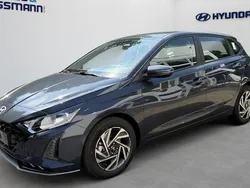 Grau Neu 2025 Hyundai i20 Trend Limousine | 23.990 € (Fairer Preis)