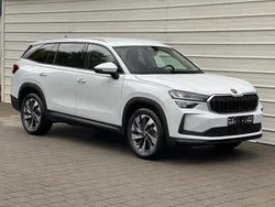Moon white metallic moon white metallic Neu 2025 Skoda Kodiaq Selection SUV | 41.490 € (Guter Preis)