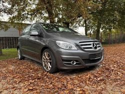 Gebraucht 2011 Mercedes B200 Van / Kleinbus | 4.222 € (Fairer Preis)