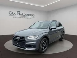 Grau Gebraucht 2018 Audi Q5 S-Line SUV | 31.900 € (Guter Preis)