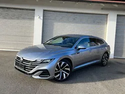 Pyritsilber metallic Gebraucht 2021 VW Arteon R-line Kombi | 21.900 €