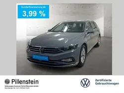 Mondsteingrau Gebraucht 2023 VW Passat Elegance Kombi | 29.906 € (Fairer Preis)