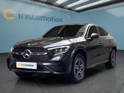 Grau Gebraucht 2024 Mercedes GLC300e SUV | 70.149 €