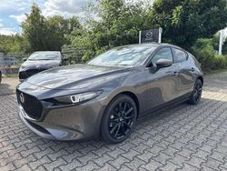Machine gray Gebraucht 2025 Mazda 3 Exclusive-Line Limousine | 30.280 € (Fairer Preis)
