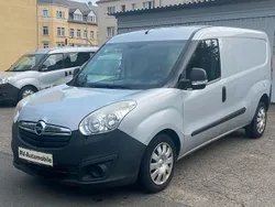 Grau Gebraucht 2015 Opel Combo Van / Kleinbus | 5.300 € (Fairer Preis)