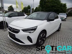 Weiß (jade weiß uni/dach diamant schwa) Gebraucht 2022 Opel Corsa-e Elegance Kleinwagen | 16.750 € (Fairer Preis)