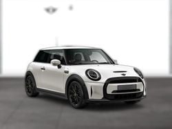 Weiß metallic Gebraucht 2024 Mini Cooper SE Kleinwagen | 26.110 €