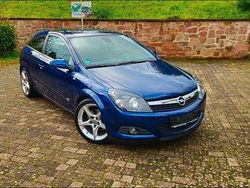 Blau Gebraucht 2008 Opel Astra OPC Limousine | 4.999 € (Teuer)