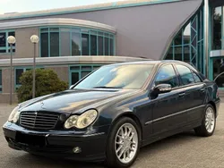 Blau Gebraucht 2003 Mercedes C200 Avantgarde Limousine | 3.500 € (Fairer Preis)
