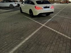 Weiß Gebraucht 2016 Mercedes CLA180 Shooting Brake Kombi | 15.500 € (Fairer Preis)