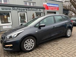 Grau Gebraucht 2017 Kia Ceed Sportswagon Kombi | 8.290 € (Fairer Preis)