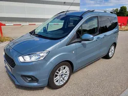 Blau Gebraucht 2019 Ford Tourneo Courier Titanium Van / Kleinbus | 15.500 € (Fairer Preis)
