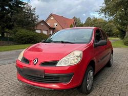 Rot Gebraucht 2006 Renault Clio II Limousine | 1.350 € (Fairer Preis)