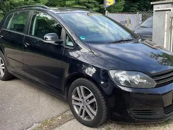 Schwarz Gebraucht 2009 VW Golf Plus Cross Comfortline Van / Kleinbus | 5.200 € (Fairer Preis)