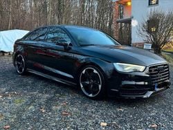 Schwarz Gebraucht 2014 Audi S3 Black Edition Limousine | 23.800 € (Etwas zu teuer)