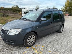 Grau Gebraucht 2008 Skoda Roomster Van / Kleinbus | 1.290 € (Superpreis)