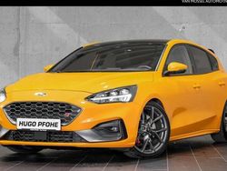 Tropical orange Gebraucht 2020 Ford Focus ST Limousine | 26.190 € (Etwas zu teuer)