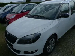 Weiß Gebraucht 2014 Skoda Roomster Noire Kombi | 5.850 € (Fairer Preis)