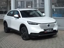 Platinum white pearl Gebraucht 2023 Honda HR-V Elegance SUV | 29.900 € (Fairer Preis)