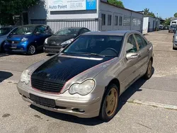 Gelb Gebraucht 2000 Mercedes C200 Classic Limousine | 1.200 € (Superpreis)